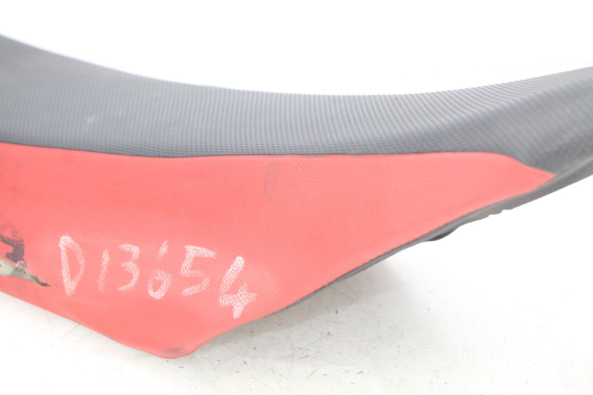 photo de SELLE HONDA CRF CR-F 450 (2005 - 2008) - Vue rapprochée