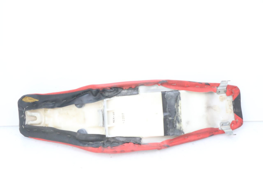 photo de SELLE HONDA CRF CR-F 450 (2005 - 2008) - Marquages et références