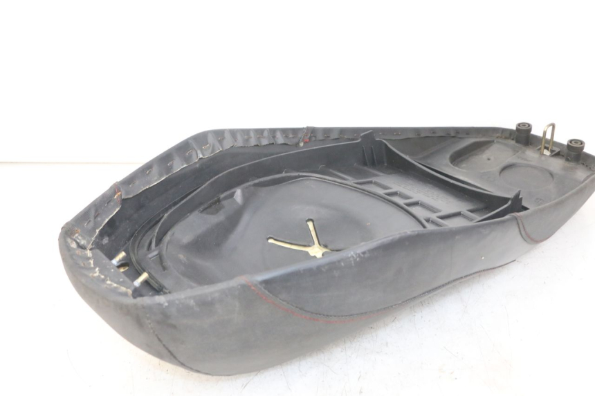 photo de SELLE SYM CROX 4T 50 (2016 - 2023) - Gros plan technique