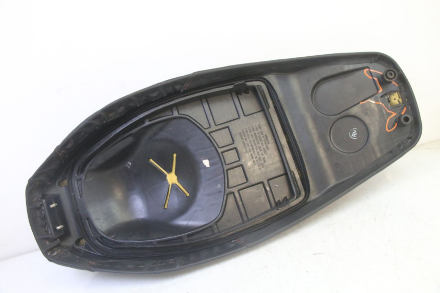 photo de SELLE SYM CROX 4T 50 (2016 - 2023) - Points de fixation