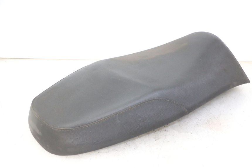 photo de SELLE DAELIM BESBI 125 (2007 - 2008) - Gros plan technique