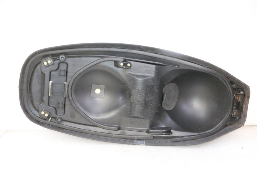 photo de SELLE KYMCO DINK STREET 125 (2009 - 2014) - Vue rapprochée