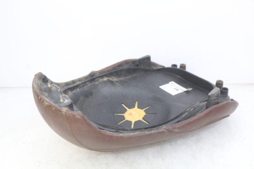 photo de SELLE PEUGEOT DJANGO 4T 50 (2014 - 2019) - Autre angle de vue