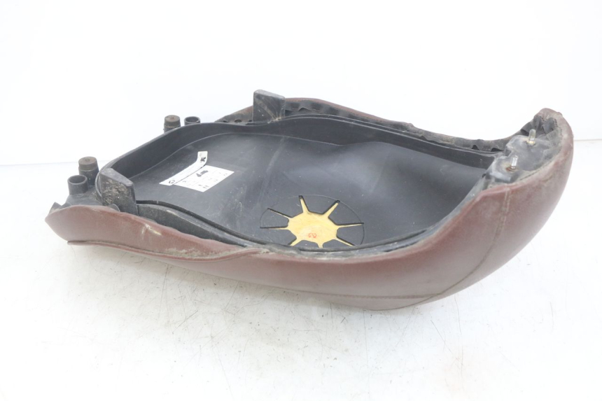 photo de SELLE PEUGEOT DJANGO 4T 50 (2014 - 2019) - Gros plan technique