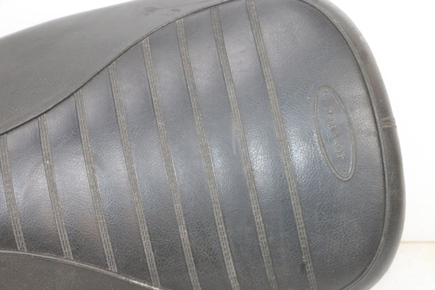 photo de SELLE PEUGEOT DJANGO 4T 50 (2014 - 2019) - Photo complémentaire