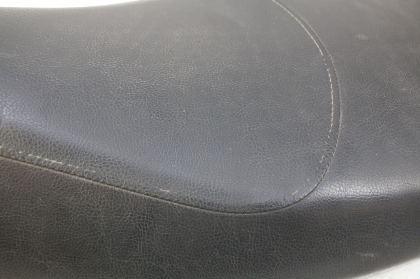 photo de SELLE PEUGEOT E-VIVACITY 1 (2012 - 2018) - Détail de la pièce