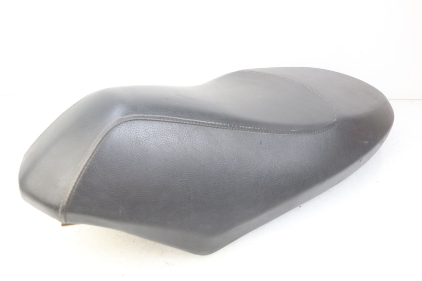 photo de SELLE PEUGEOT E-VIVACITY 1 (2012 - 2018) - Gros plan technique