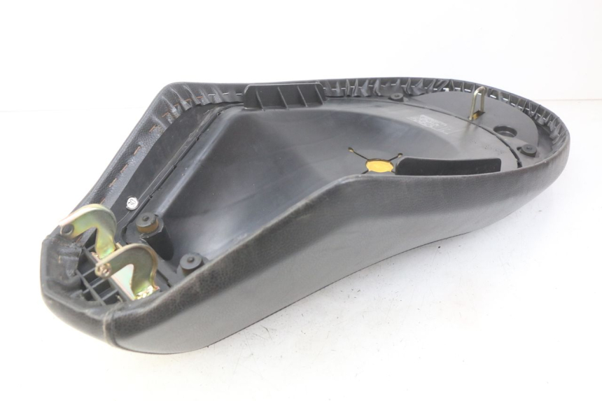 photo de SELLE PEUGEOT E-VIVACITY 1 (2012 - 2018) - État de surface