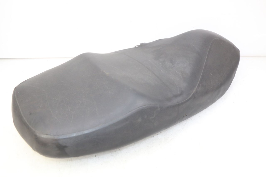 photo de SELLE PEUGEOT ELYSEO 125 (1999 - 2004) - Zoom état d’usage