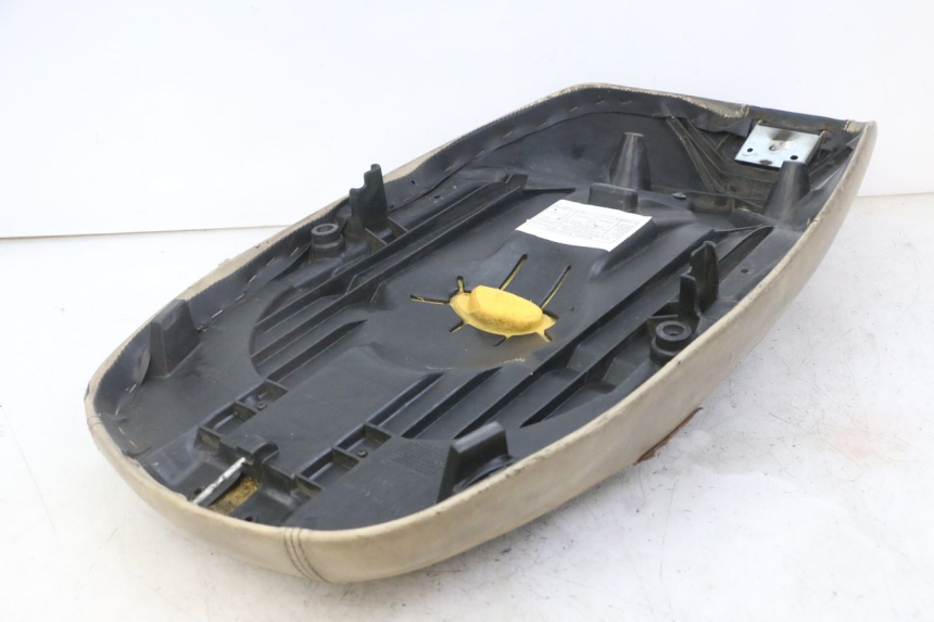 photo de SELLE PEUGEOT ELYSEO 125 (1999 - 2004) - Zoom composants