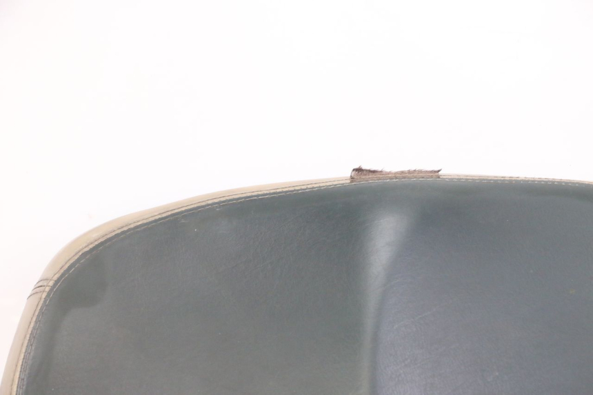 photo de SELLE PEUGEOT ELYSEO 125 (1999 - 2004) - Aperçu profil