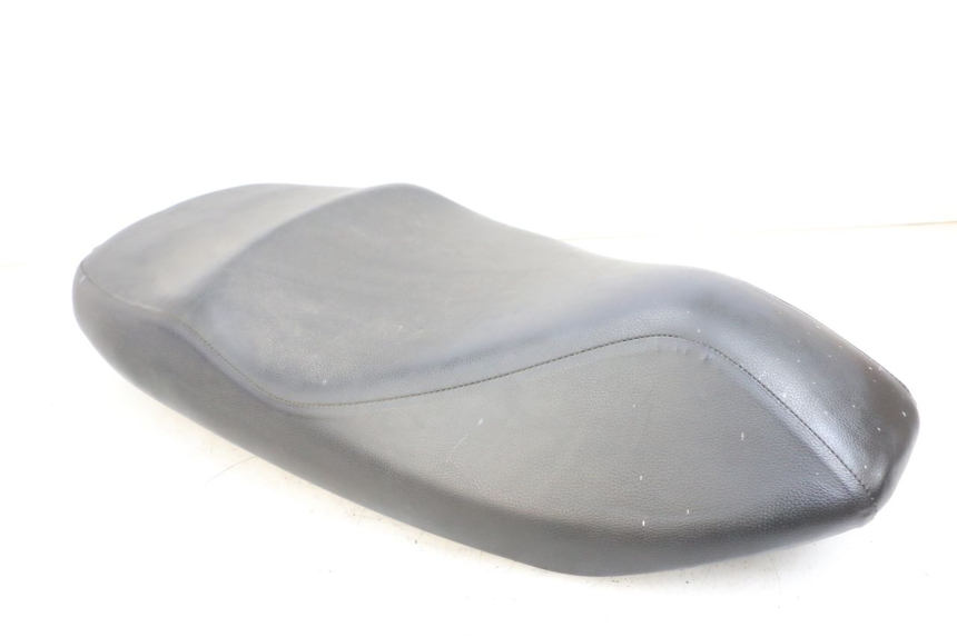 photo de SELLE PEUGEOT ELYSEO 125 (1999 - 2004) - Marquages et références