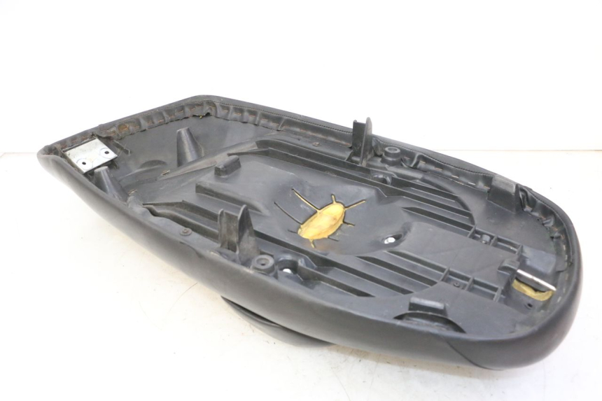 photo de SELLE PEUGEOT ELYSTAR 50 (2002 - 2014) - Zoom état d’usage