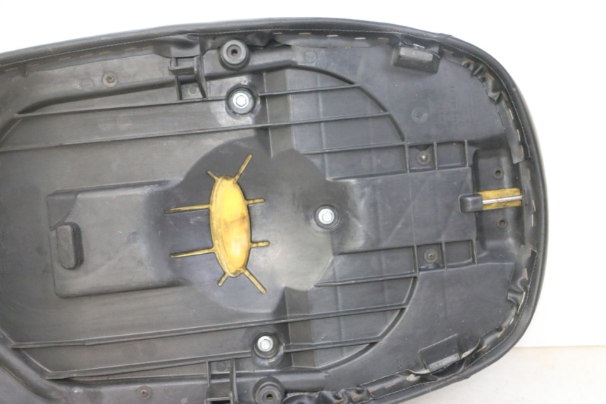 photo de SELLE PEUGEOT ELYSTAR 50 (2002 - 2014) - Vue d’ensemble