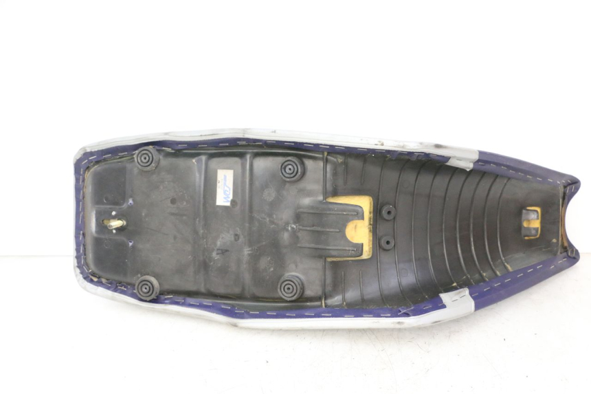photo de SELLE APRILIA ETX 125 (1998 - 2002) - État de surface