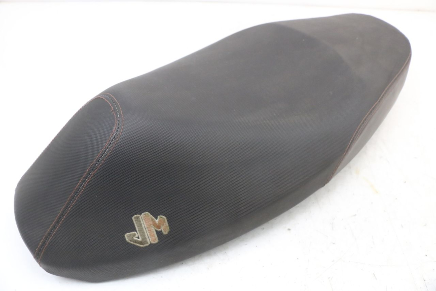 photo de SELLE JM MOTORS EVOLIS 4T 50 (2018 - 2022) - Gros plan technique