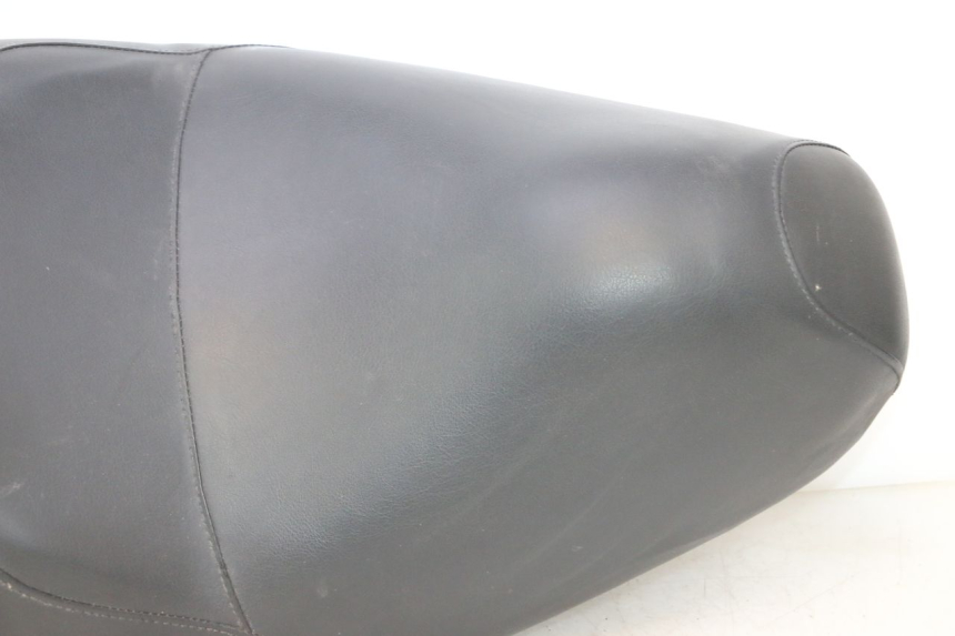 photo de SELLE HONDA FES PANTHEON 2T 125 (1998 - 2002) - Vue principale