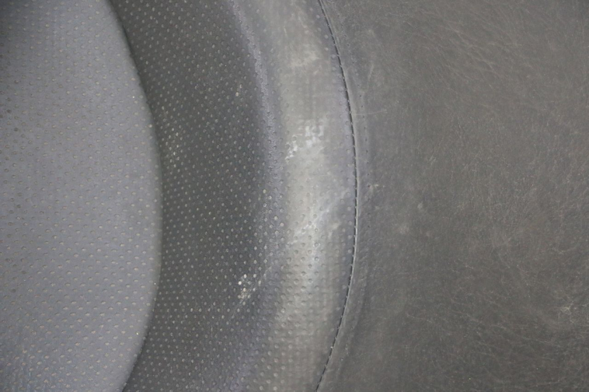 photo de SELLE HONDA FES S-WING SWING ABS 125 (2007 - 2015) - Autre angle de vue