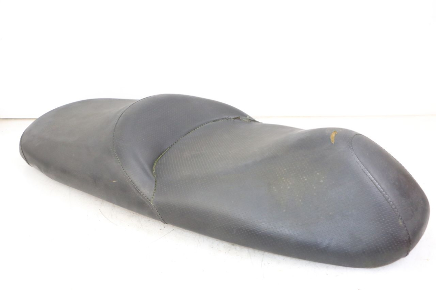 photo de SELLE HONDA FES S-WING SWING 125 (2007 - 2015) - Autre angle de vue