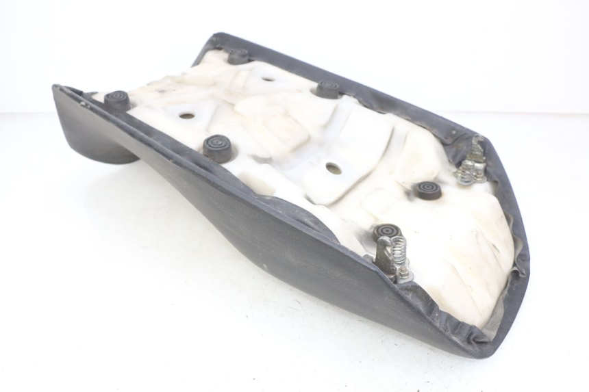 photo de SELLE YAMAHA FJ 3CX 1200 (1986 - 1996) - Autre angle de vue