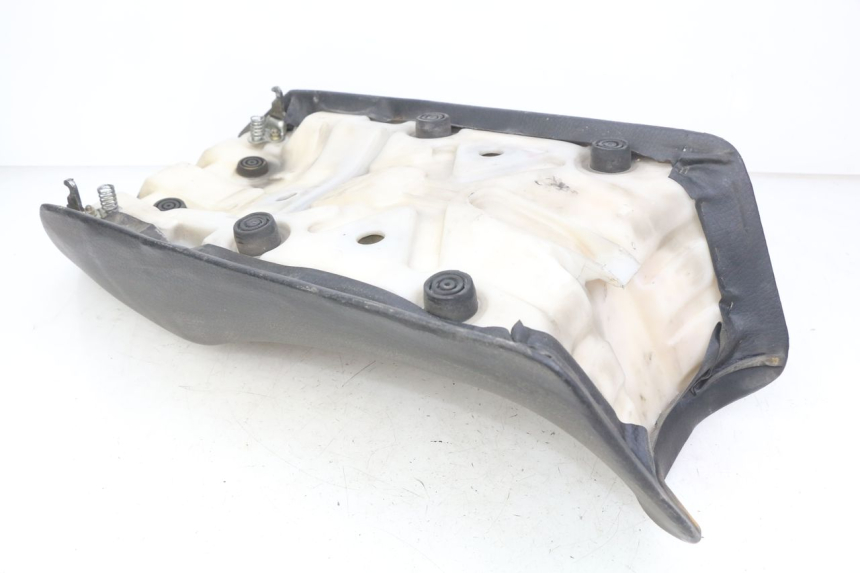 photo de SELLE YAMAHA FJ 3CX 1200 (1986 - 1996) - Points de fixation