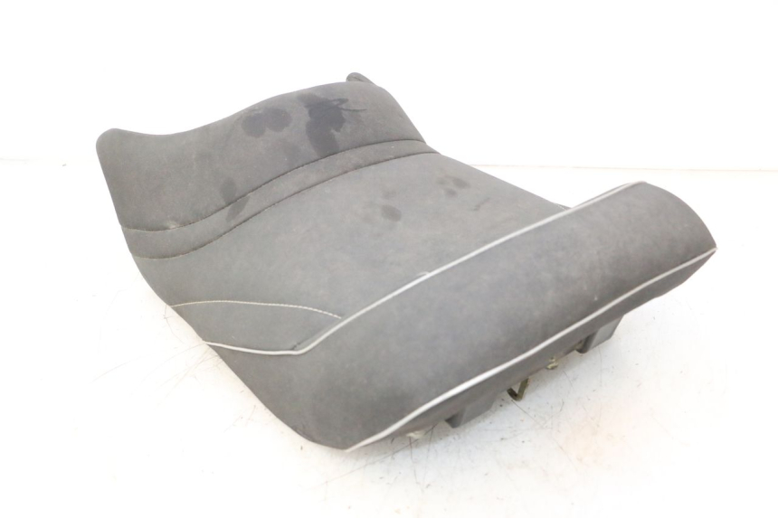 photo de SELLE YAMAHA FJR 1300 (2001 - 2005) - Points de fixation