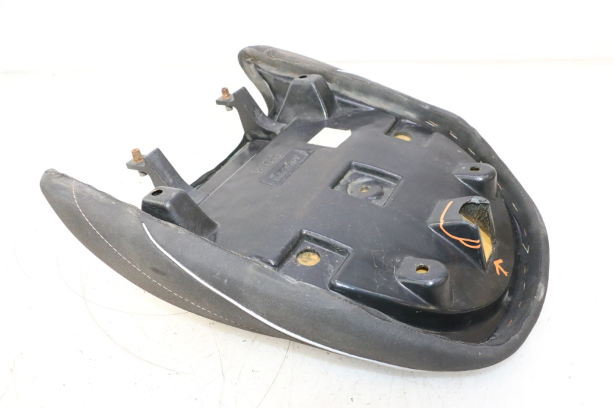 photo de SELLE YAMAHA FJR 1300 (2001 - 2005) - Vue d’ensemble