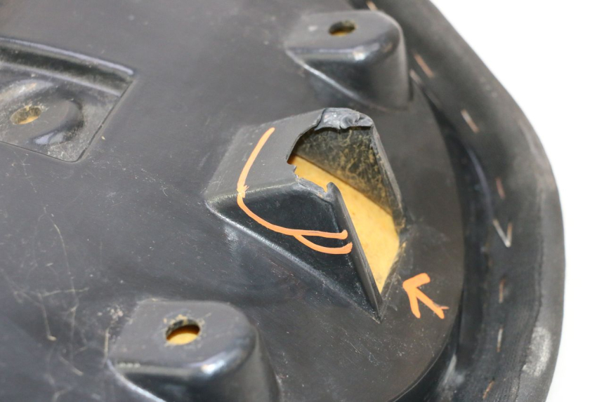 photo de SELLE YAMAHA FJR 1300 (2001 - 2005) - Points de fixation