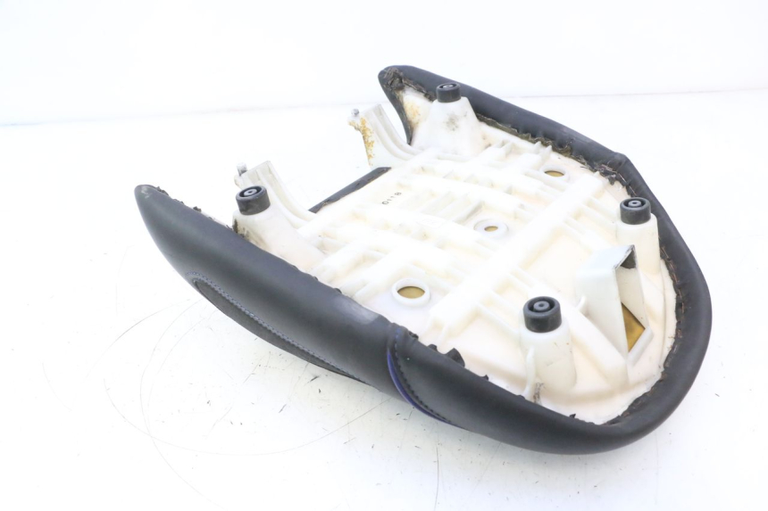 photo de SELLE YAMAHA FJR 1300 (2001 - 2005) - Zoom état d’usage