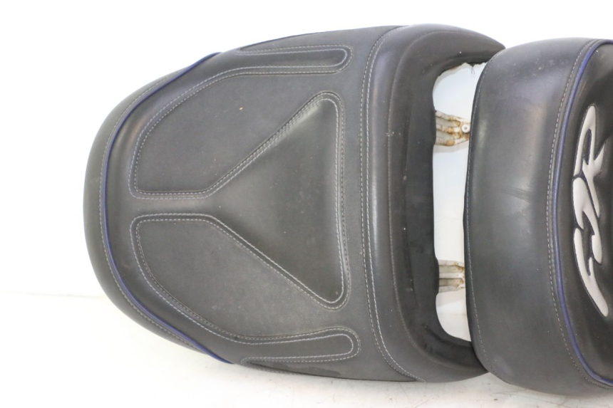 photo de SELLE YAMAHA FJR 1300 (2001 - 2005) - État de surface