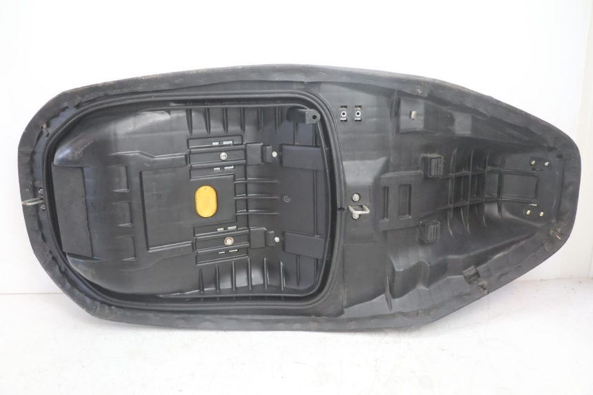 photo de SELLE HONDA FJS SILVER WING SILVERWING 400 (2005 - 2008) - Inspection visuelle