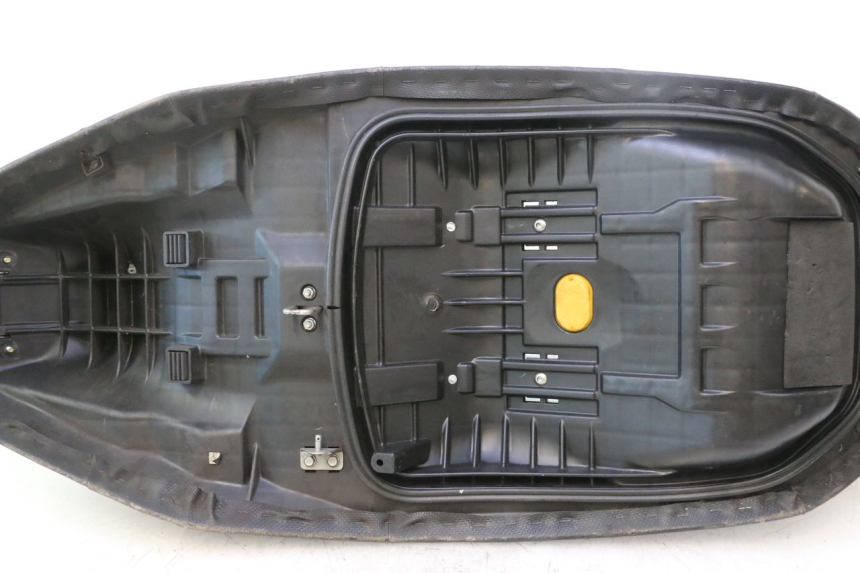 photo de SELLE HONDA FJS SILVER WING SILVERWING 400 (2005 - 2008) - Focus structure