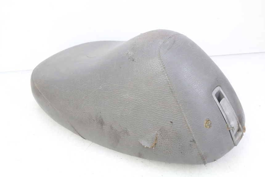 photo de SELLE MBK FLIPPER 50 (2004 - 2012) - Détail de la pièce