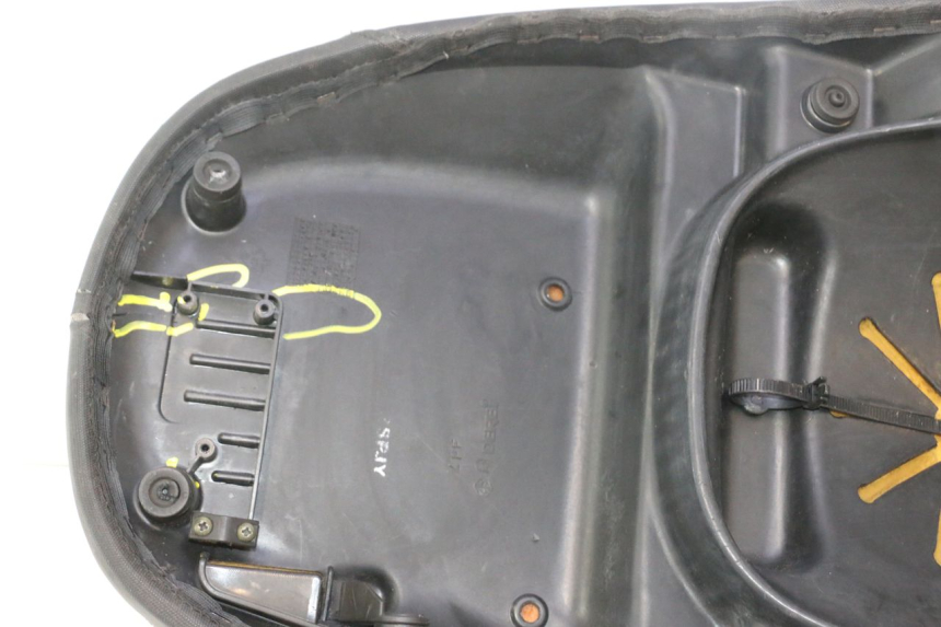 photo de SELLE PIAGGIO FLY 2T 50 (2004 - 2017) - Photo complémentaire