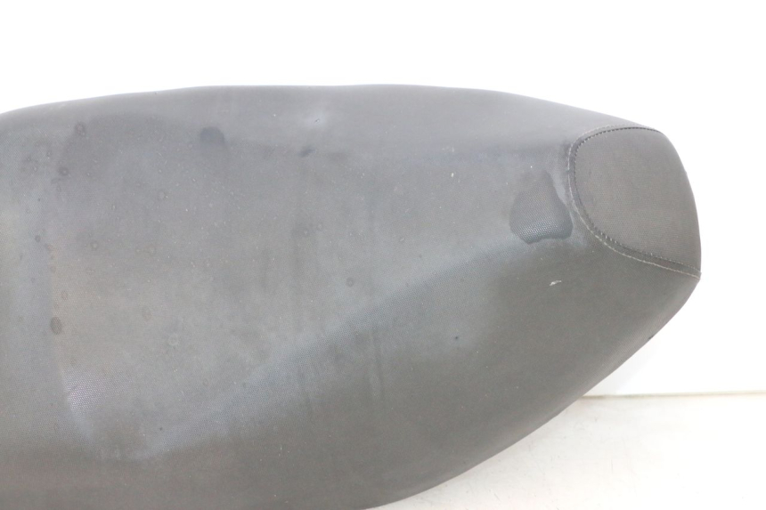 photo de SELLE PIAGGIO FLY 2T 50 (2004 - 2017) - Autre angle de vue