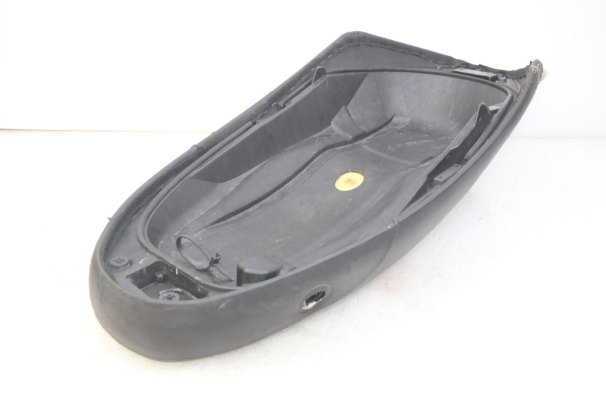 photo de SELLE PIAGGIO FLY 4T 50 (2013 - 2017) - Détails caractéristiques