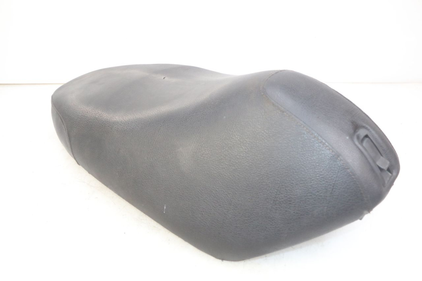 photo de SELLE PIAGGIO FLY 4T 50 (2013 - 2017) - Autre angle de vue