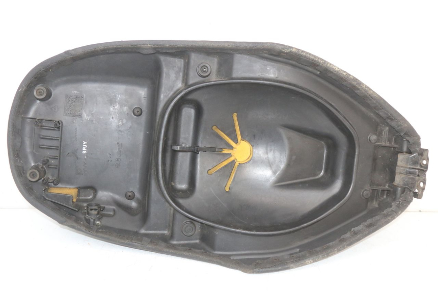 photo de SELLE PIAGGIO FLY 4T 50 (2004 - 2010) - État de surface