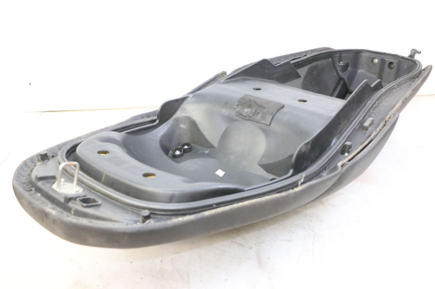 photo de SELLE HONDA FORZA ABS 300 (2013 - 2017) - Détail de la pièce
