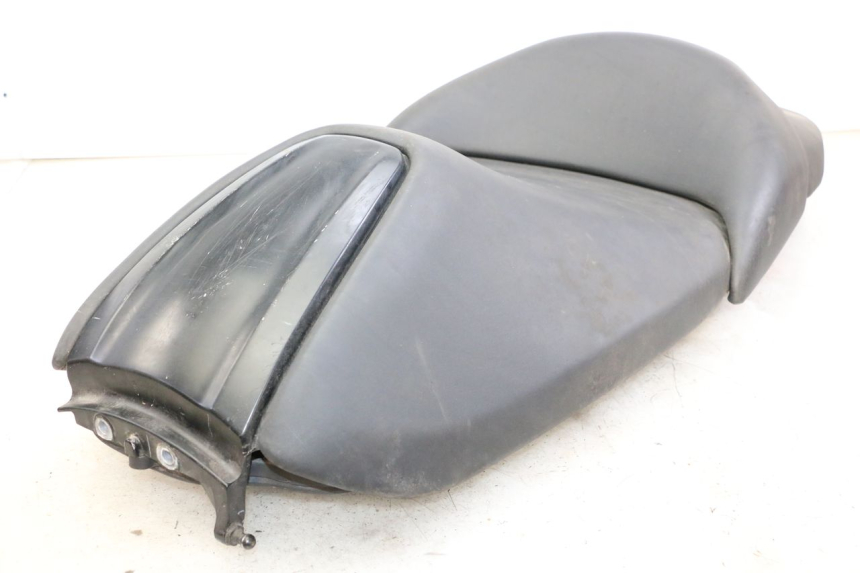 photo de SELLE HONDA FORZA ABS 300 (2013 - 2017) - Détails caractéristiques