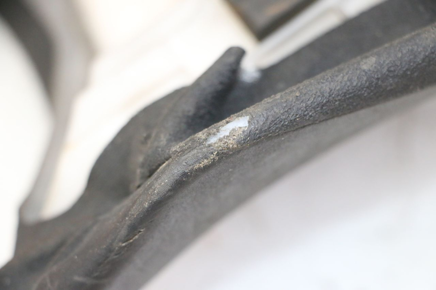 photo de SELLE YAMAHA FZ6 FAZER S2 600 (2007 - 2011) - Points de fixation