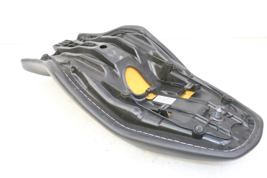 photo de SELLE BMW G310 R 310 (2016 - 2020) - Gros plan technique