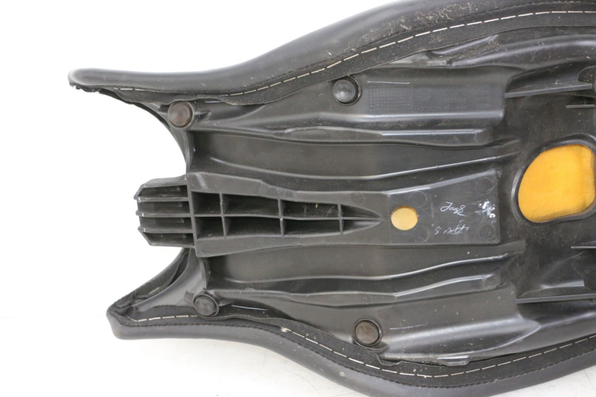 photo de SELLE BMW G310 R 310 (2016 - 2020) - État de surface