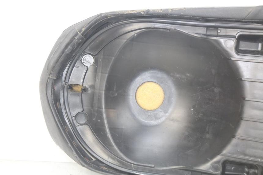 photo de SELLE PEUGEOT GEOPOLIS 400 (2007 - 2013) - Photo complémentaire