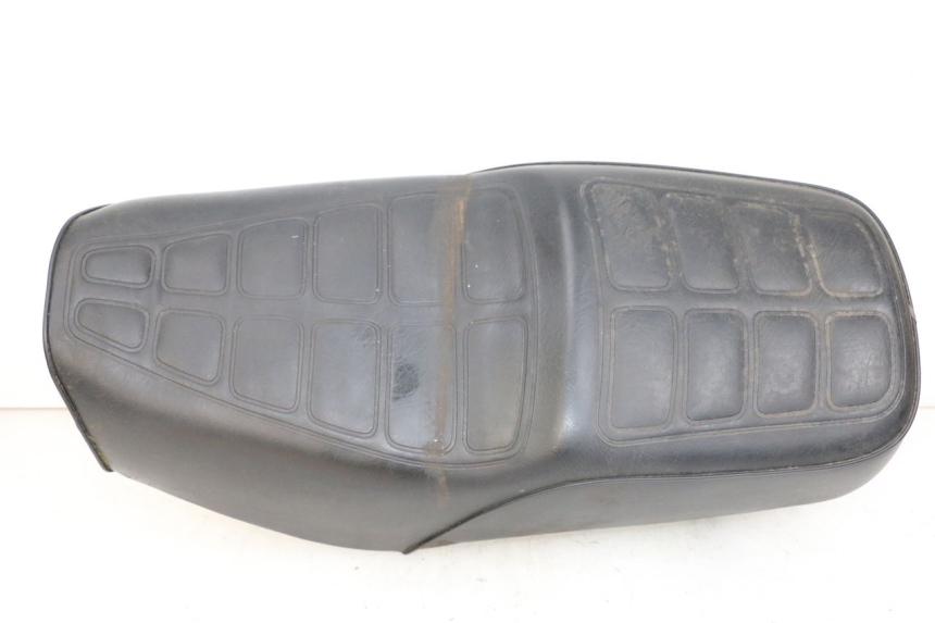 photo de SELLE SUZUKI GN 125 (1997 - 2000) - Vue principale