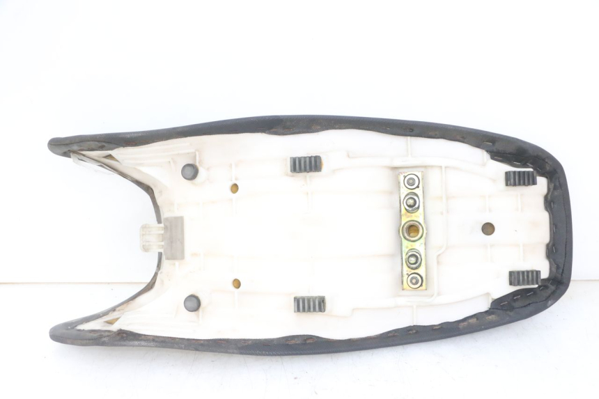 photo de SELLE SUZUKI GS GSE 500 (2001 - 2003) - Vue d’ensemble