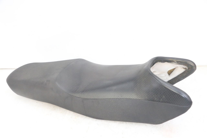 photo de SELLE SUZUKI GS GSE 500 (2001 - 2003) - État de surface