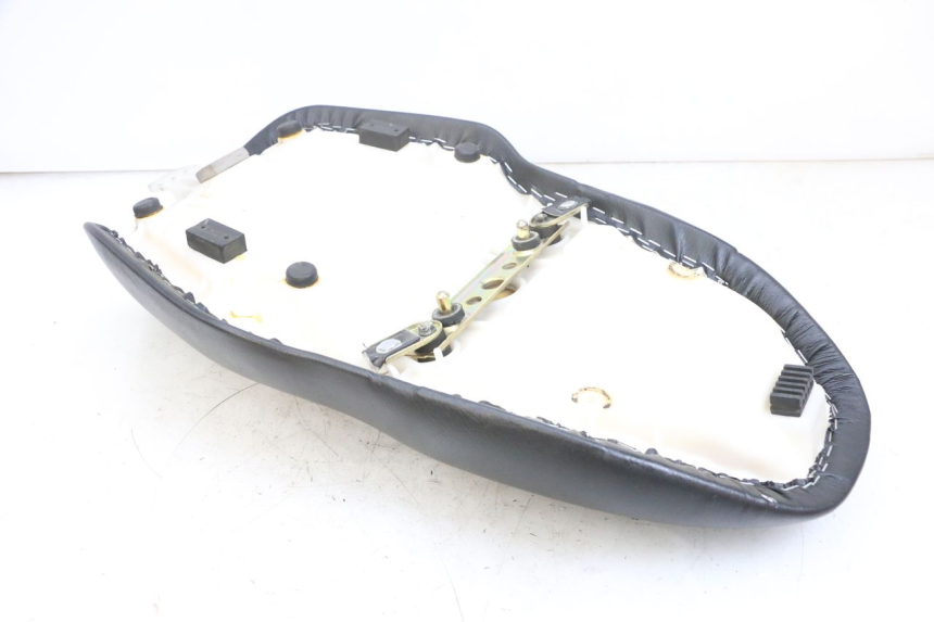 photo de SELLE SUZUKI GSF N BANDIT 600 (1996 - 1999) - Détail de la pièce