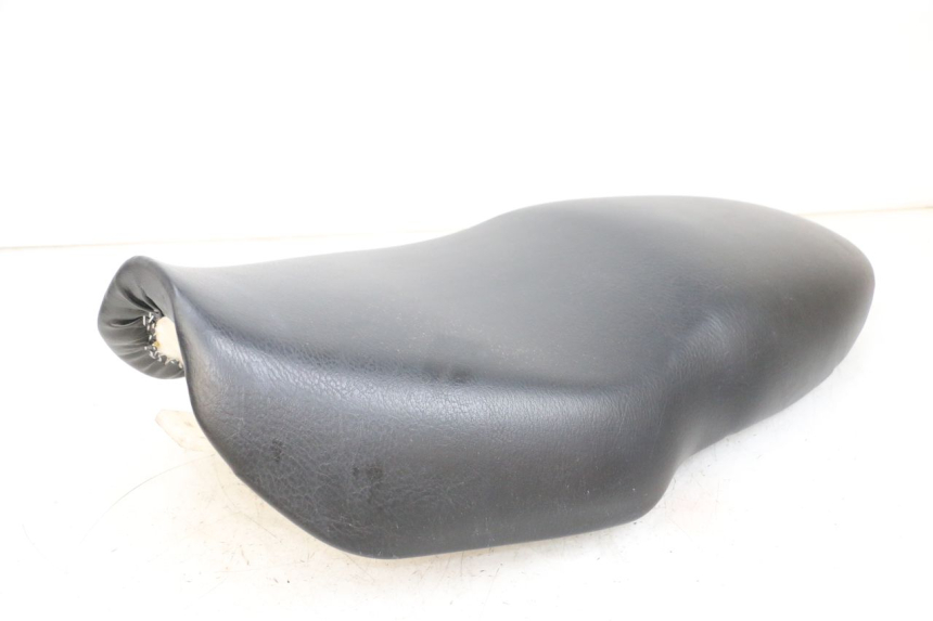 photo de SELLE SUZUKI GSF N BANDIT 600 (1996 - 1999) - Marquages et références