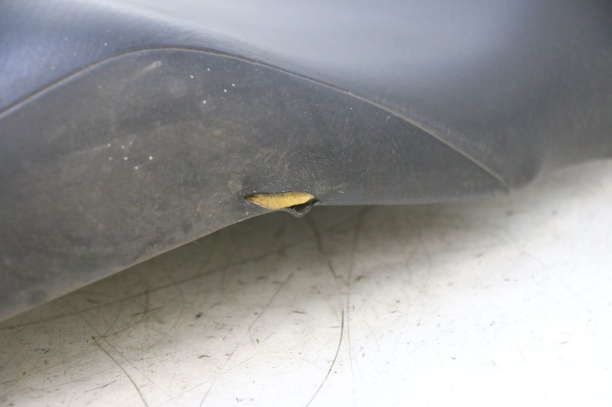 photo de SELLE SUZUKI GSR 600 (2005 - 2012) - Détails caractéristiques
